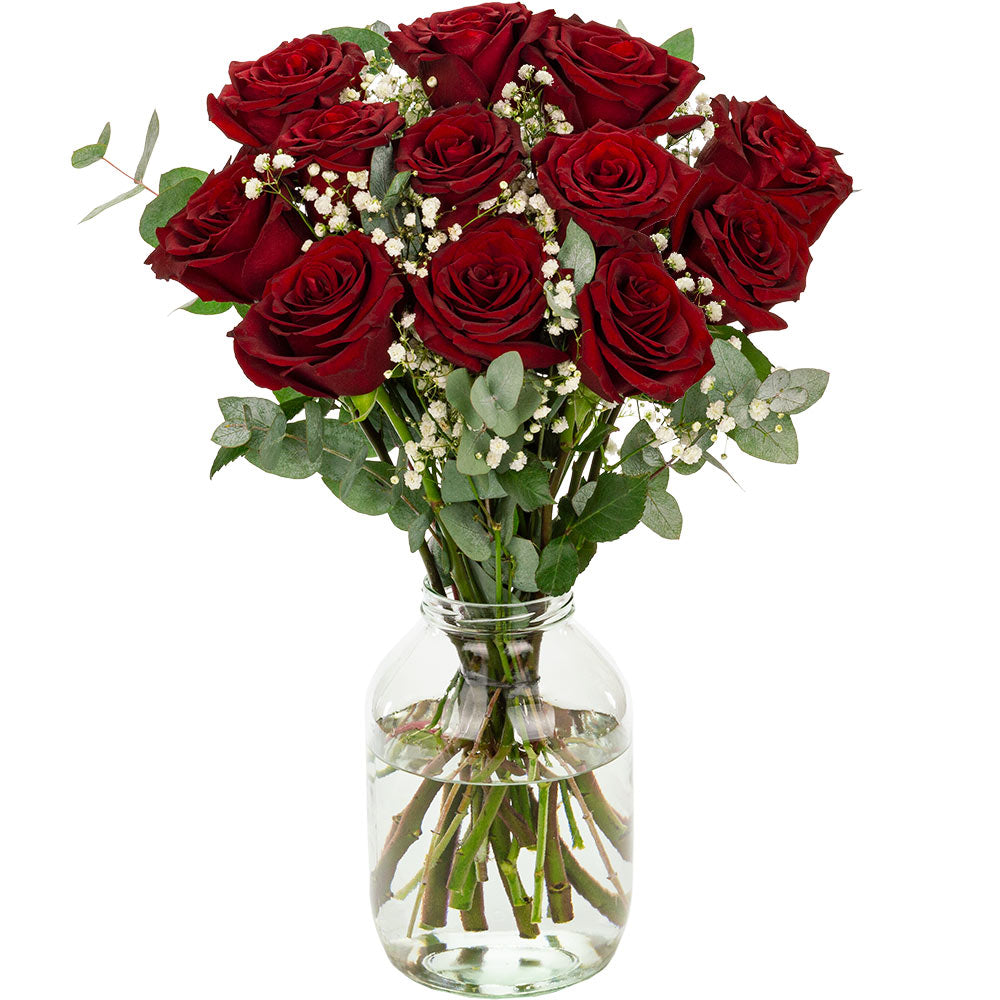12 red roses